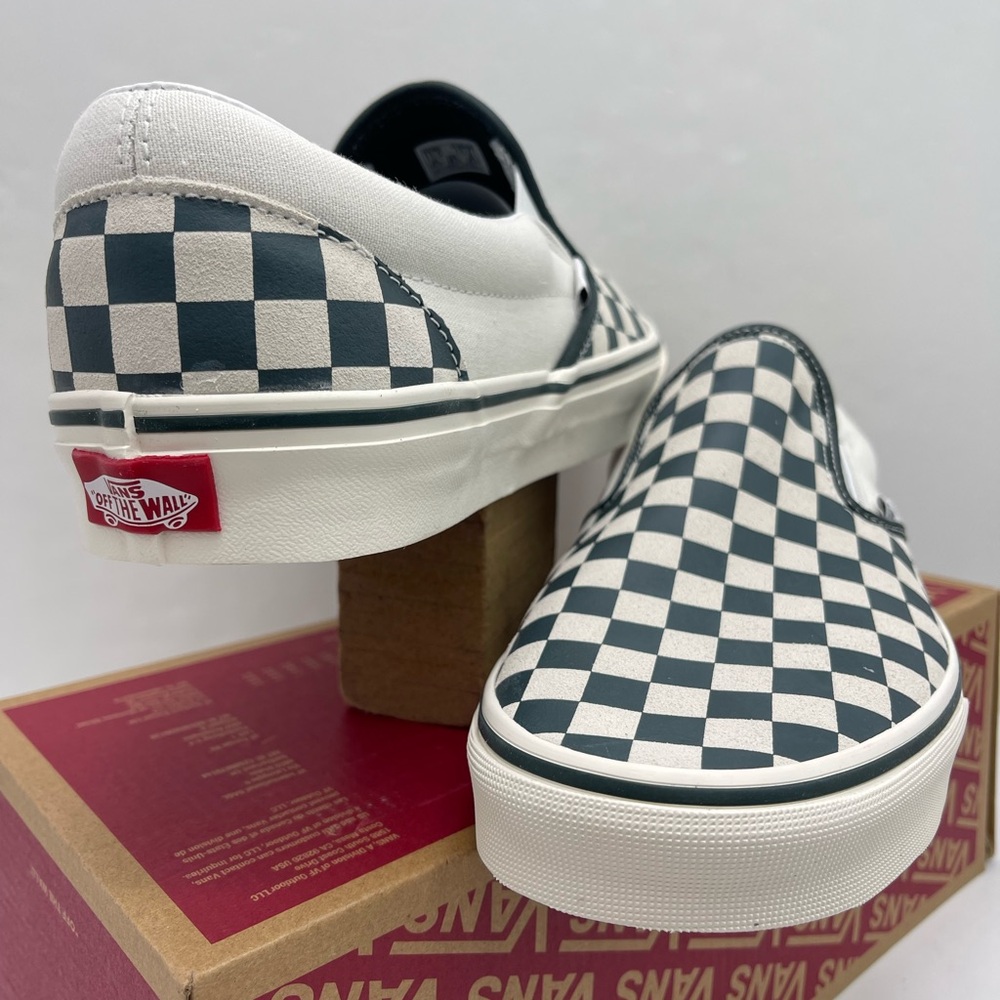 Vans Men's Classic Slip-On
Checkerboard Green/True White
VN000BVZBGN Sneakers - Picture 6 of 16